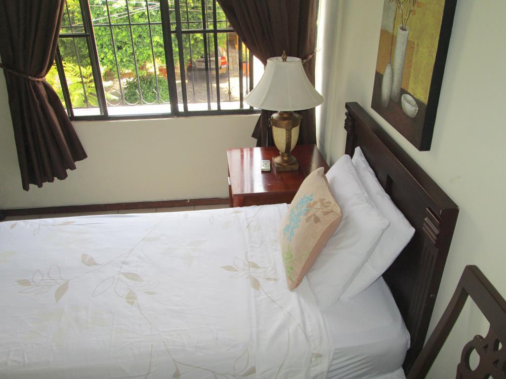 Hotel San Mateo San Salvador Ruang foto