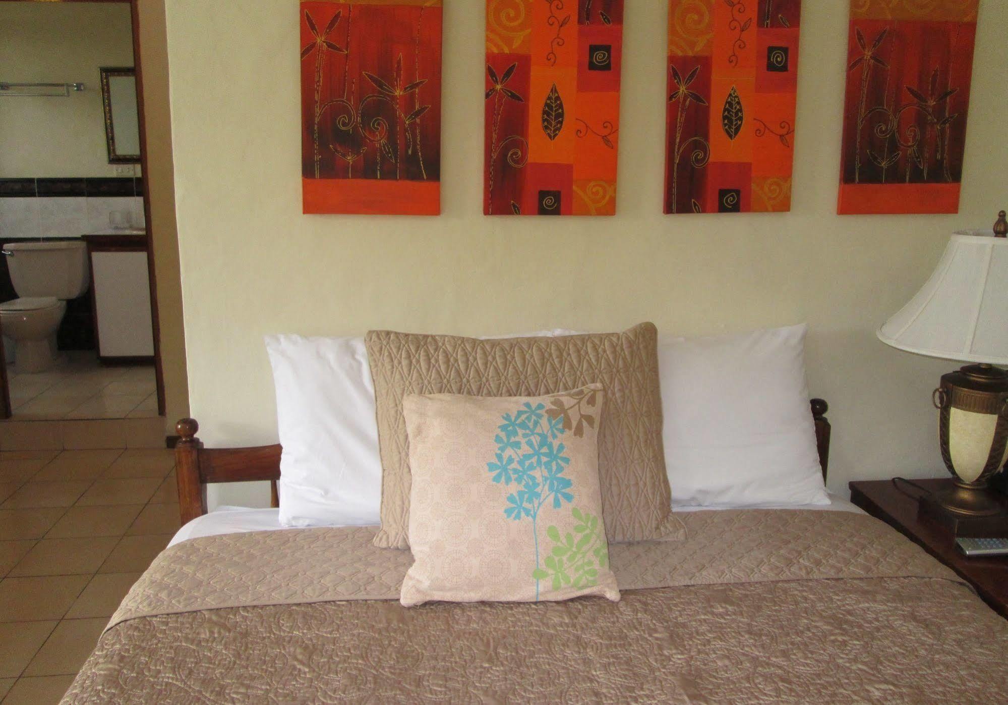 Hotel San Mateo San Salvador Bagian luar foto